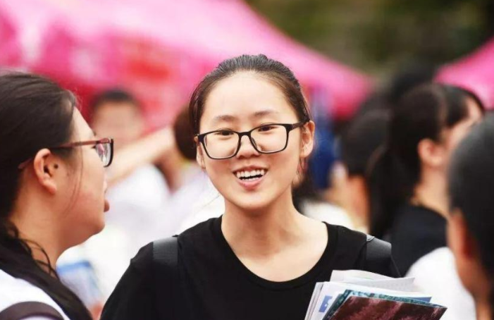 |大学毕业多年后，才知道私企和国企的差距，差的不是一星半点