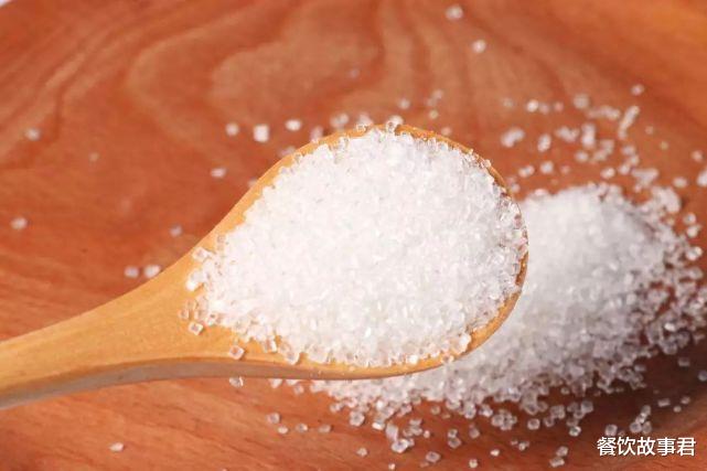 男子用餐喝到过期3年雪碧,哪些食品有超长保质期?