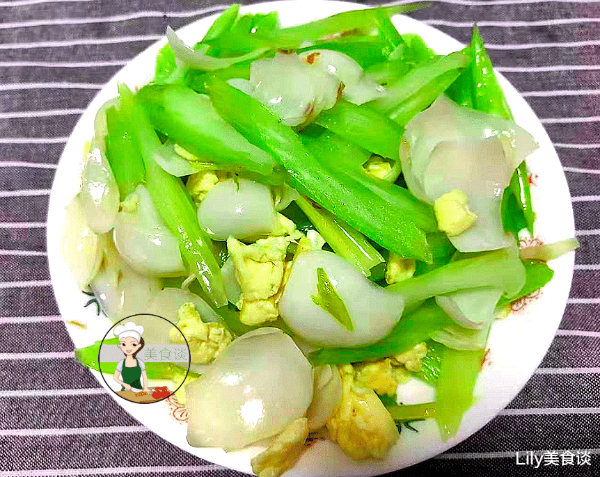 秋燥|秋天，记得多吃这“一白一绿”，改善失眠、解秋燥，提高身体免疫力