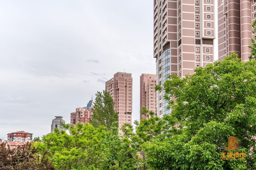 楼市|摇号之后，楼市分化愈演愈烈！2.1万+项目售罄，1.2万项目仅卖个位数！