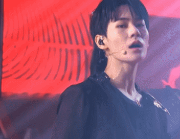 甄嬛传|粉丝用张真源女装照网恋，被男友拆穿，称再来一次还会心动