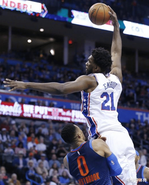 威斯布鲁克|威少轰0.6%奇迹!比詹皇总决赛翻盘概率还低,若黑八能进历史前15