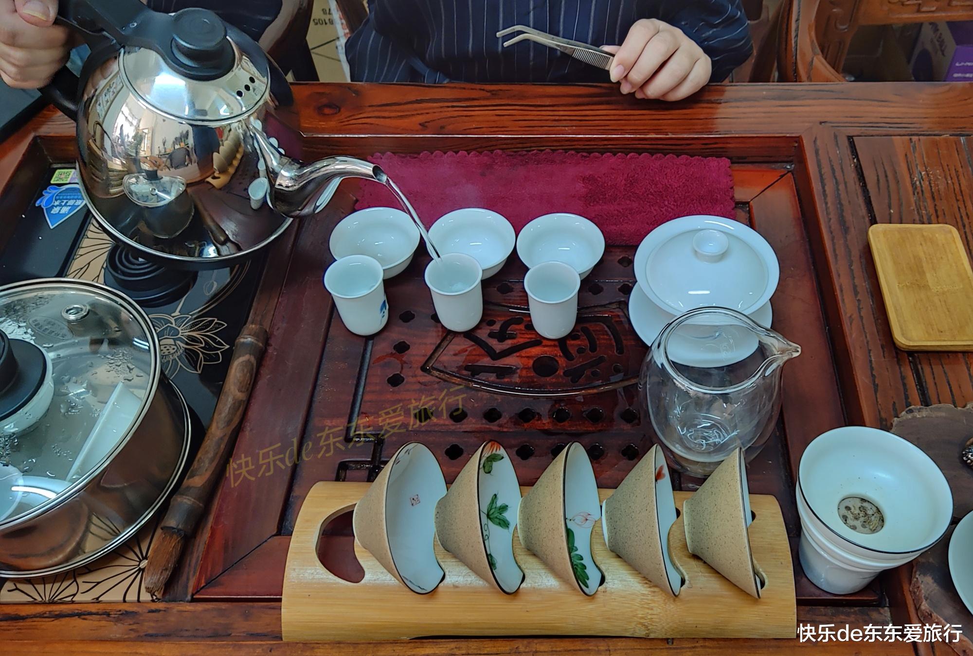 快乐de东东爱旅行 潮州人不懂品茶，客家人更不用说，茶文化博大精深，这才是真茶道