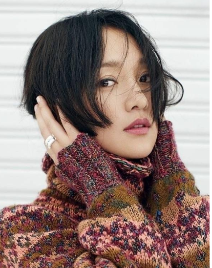 周迅|周迅早年“人体模特”油画曝光，一幅卖184万！18岁为艺术献身？