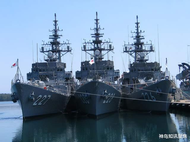 海军|美日好大的胆子，敢监视中俄大舰队，055霸气喊话，麻溜地走开