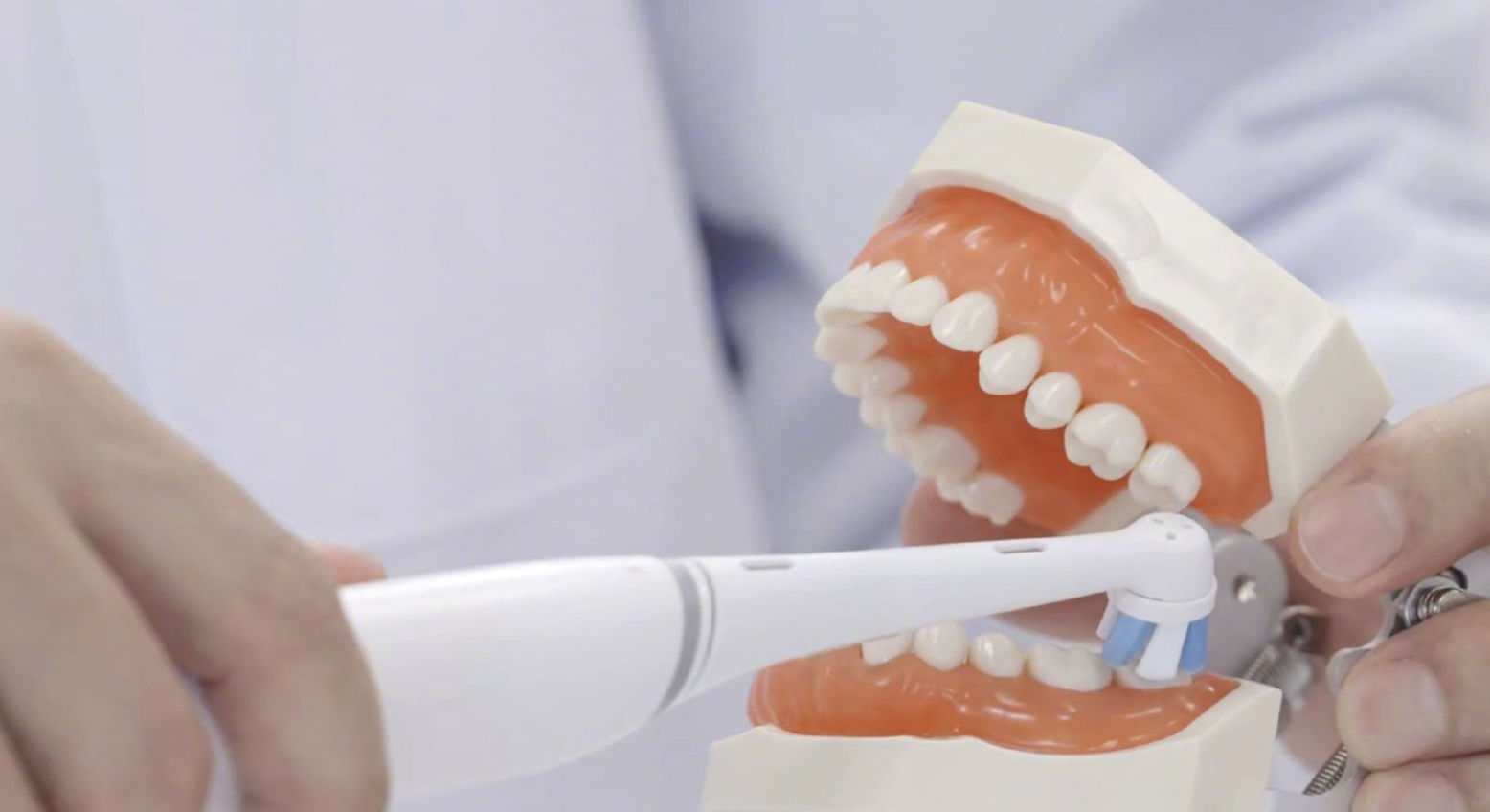 蜂蜜|晨起不刷牙就喝水，等于喝细菌进肚子？早晨第一杯水应该如何喝？