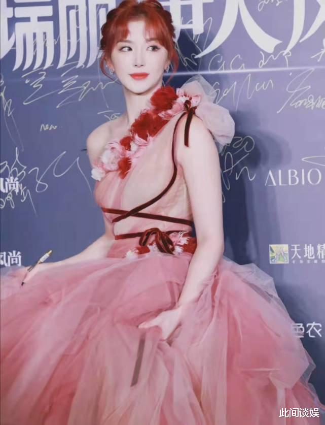 吴宣仪|五位女爱豆瑞丽美容大赏造型：孔雪儿程潇像公主，吴宣仪风格大胆