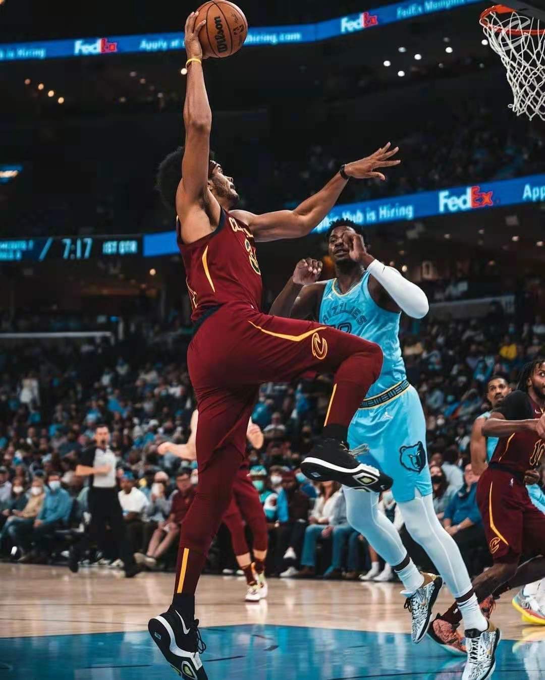 國(guó)王隊(duì)|63+14！NBA新紀(jì)錄誕生，一到合同年就爆發(fā)，坑完庫(kù)班又繼續(xù)坑國(guó)王