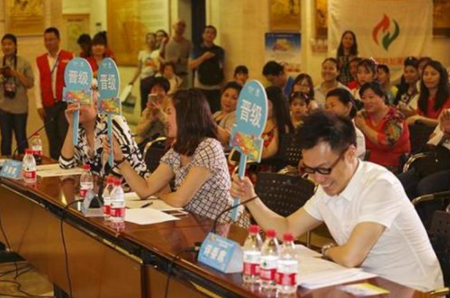 古力娜扎|被称为“有毒”的海选！冠军只能演丫环，被淘汰的却个个演女主