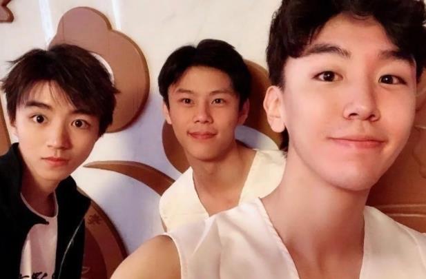 陈亚男|王俊凯大学室友兼好朋友恋情曝光,小凯要被喂狗粮了!