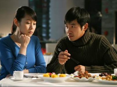 青敢|哥哥住妹妹的房子8年，想买，60万的房子只出20万，妹妹：马上走