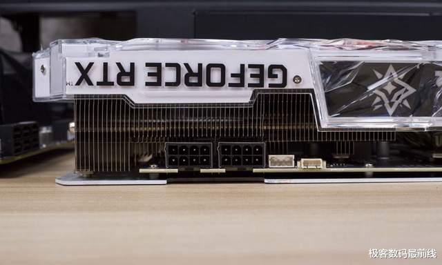 哔哩哔哩|一来一回,发现安钛克DF700 FIux才是近年最顶的一款箱子