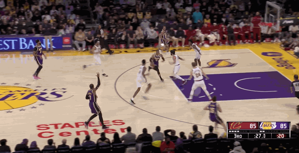 明乐说育儿|综述-哈登复苏改写历史詹皇复出弑旧主,乔治42+8快船第4败