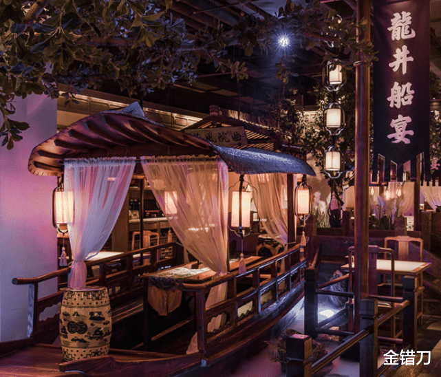 货车司机 曾365天排队，如今被嫌弃！火了13年的网红鼻祖，要过气了吗？