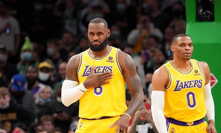 安東尼·戴維斯|炸了！湖人放棄濃眉？唐斯輔佐詹姆斯？三方交易火箭參與其中？