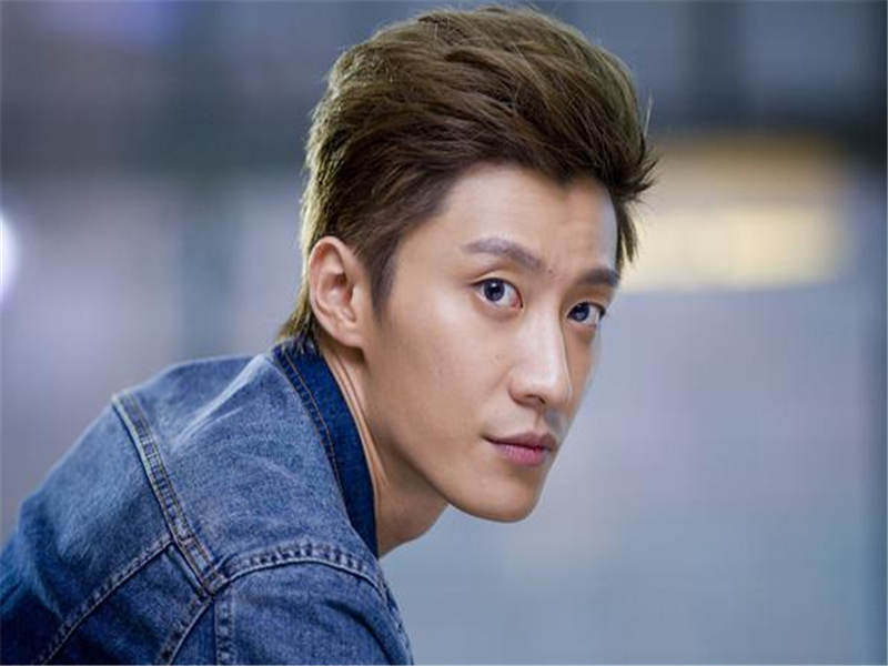 乔任梁|乔任梁逝世五周年，父母依然缅怀他，接受采访令人动容！