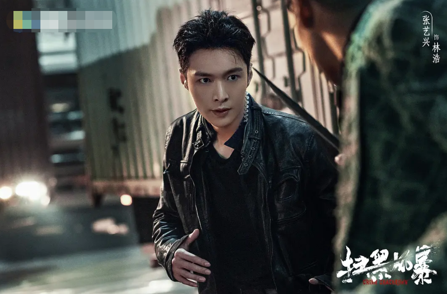 扫黑风暴|《扫黑风暴》中谁是孙红雷张艺兴身边的内鬼？答案也许在海报上