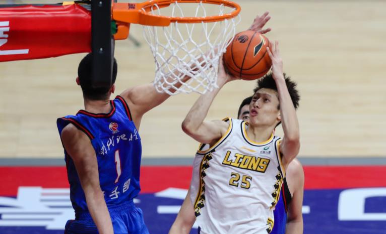 广厦|105-84！CBA极具夺冠竞争力球队迎来大胜！替补后卫14中10砍30分