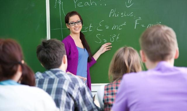 教师|36年教龄的退休教师,每个月养老金多少?看看教师养老金真实情况