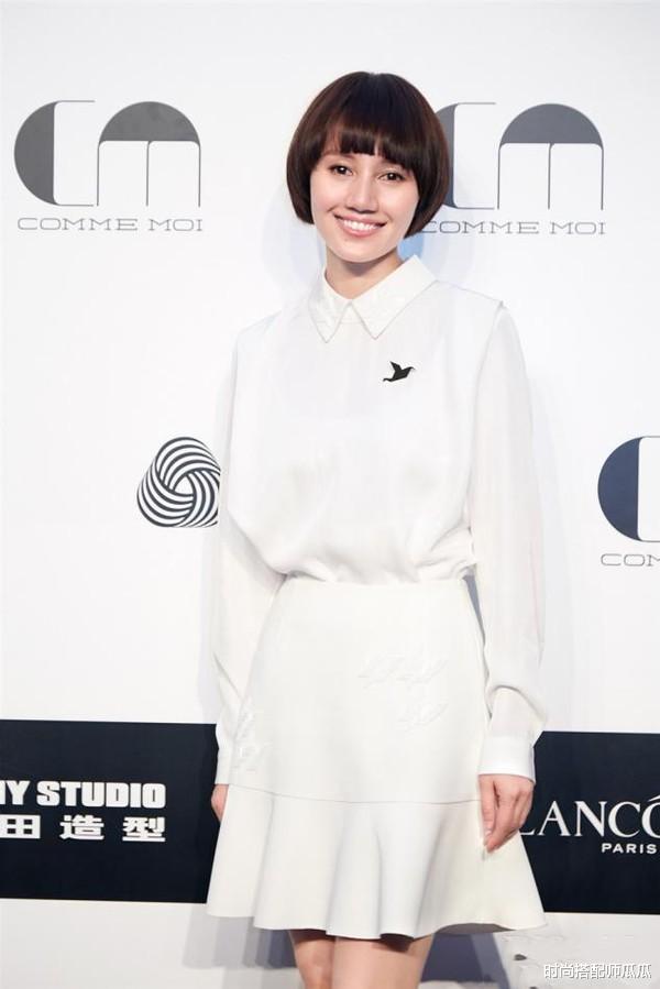 穿衣搭配|?早春职场穿搭,还数44岁袁泉最霸气,她的气质和穿搭还真无对手