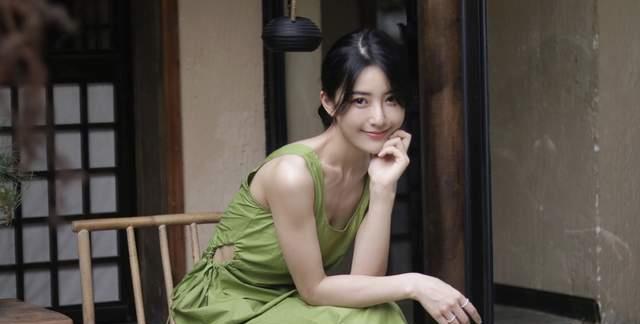 时尚百搭说|郑琴心刚官宣跑车男友就分手？男生删所有视频，琴心点赞分手话题