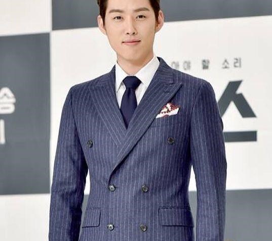 分手大师|《看了又看》里鬼精灵的“吴善男”，如今他的女儿也大了