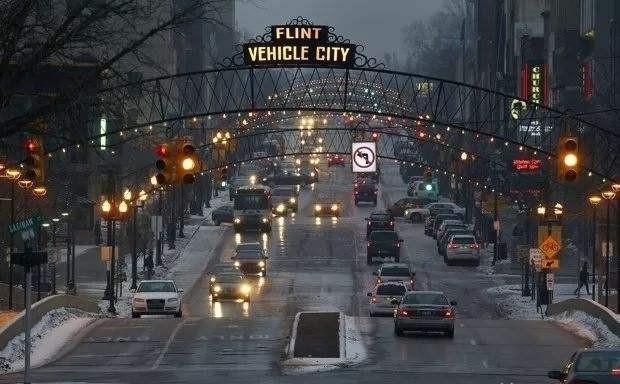 知否知否啊|继蓬佩奥之后，《新闻联播》再批美国极右分子班农，作何评价？