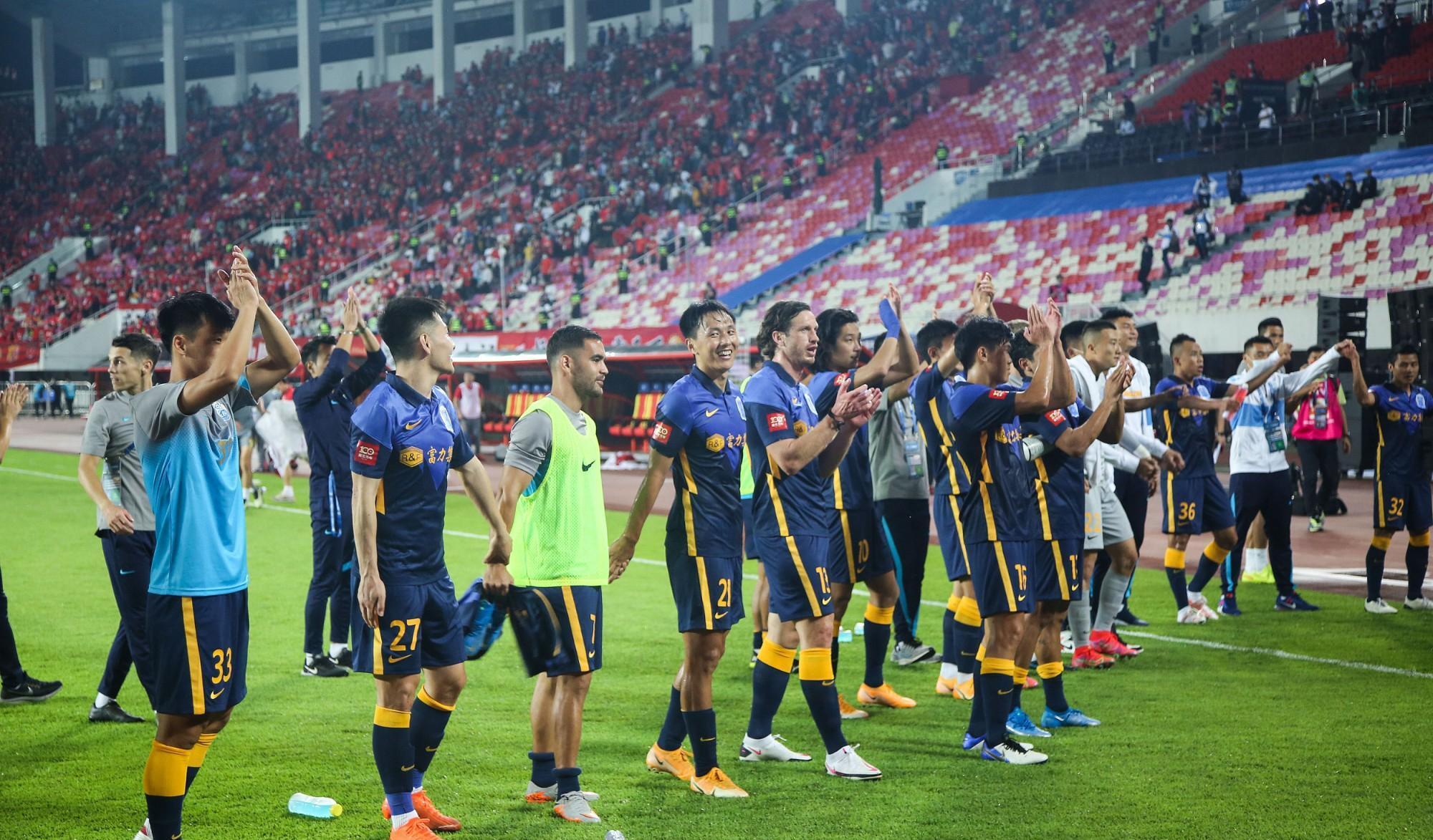 广州城|广州城力压中超劲旅山东泰山和广州队排名第一,你们觉得意外吗?