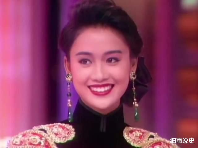 温碧霞|5位塌鼻子也好看的女星，各有各的美