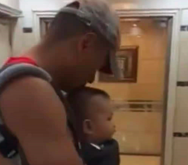 张潮|重案六组20年后重聚，张潮胡渣泛白，王茜缺席，总导演去世成遗憾