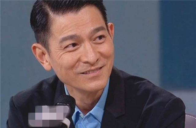 刘德华|刘德华坠马后留下严重后遗症，他直播透露近况，做出重大决定