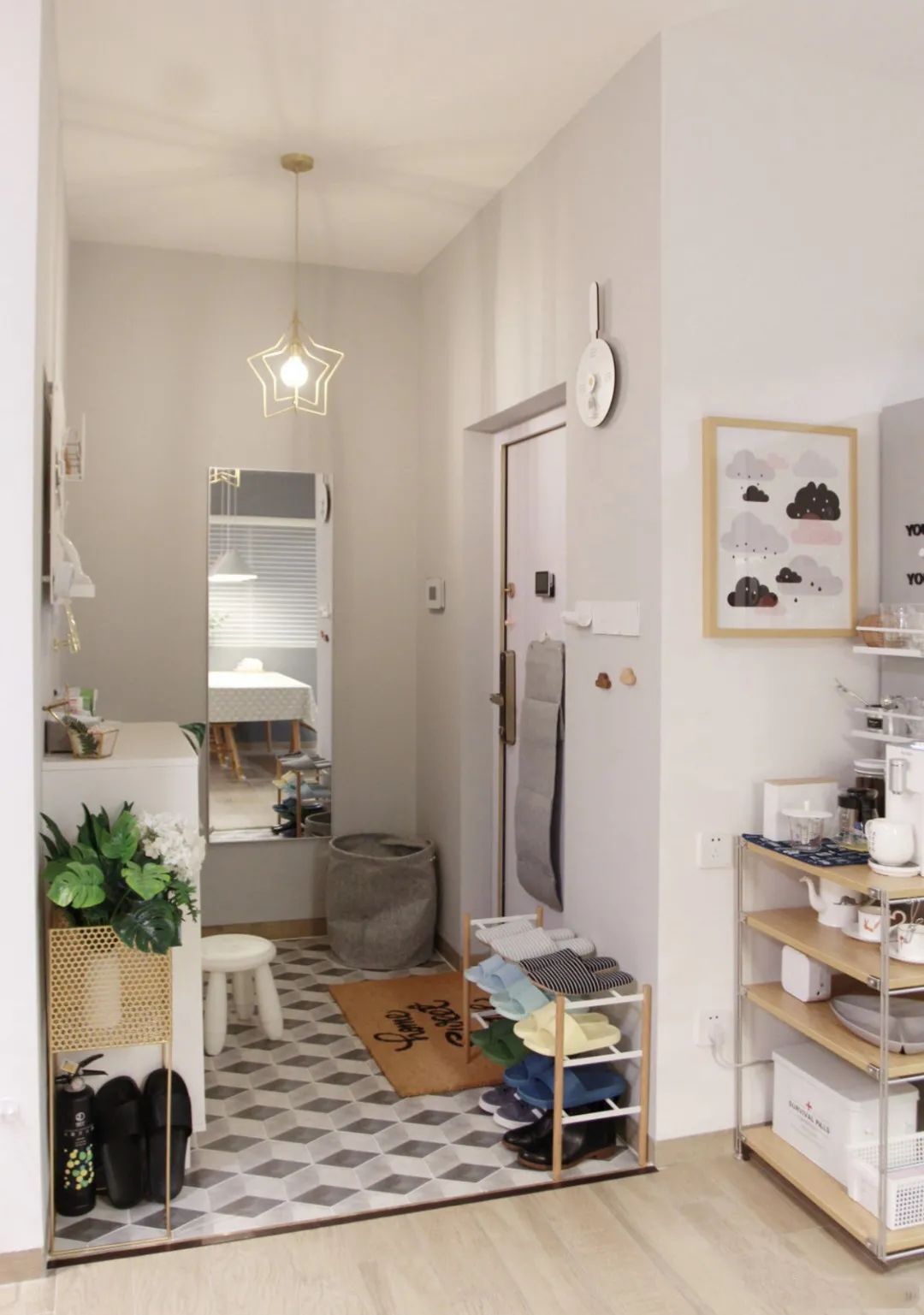 14个教科书玄关攻略!低预算小空间,这么做一进门就赢了