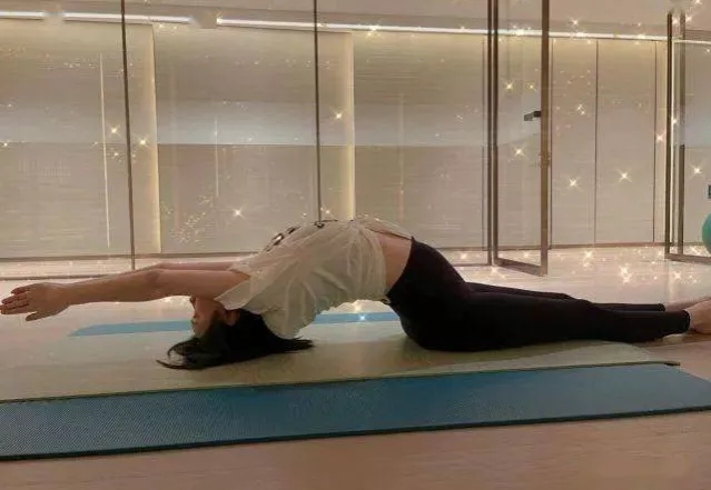 新潮育儿|奚梦瑶自曝二胎的痛比一胎来得早，孕妈妈如何甩掉身体不适？