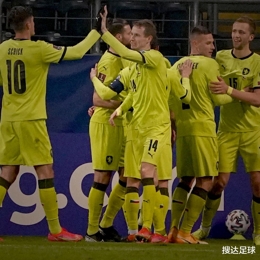英超|疯狂6-2！他们半场轰4球+力压世界第1登顶，英超悍将太闪耀
