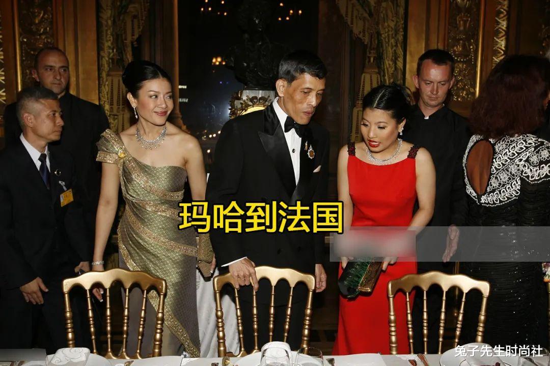 兔子先生时尚社 西拉米同玛哈访问法国,却被孤零零落在身后,挽手同行都不被允许