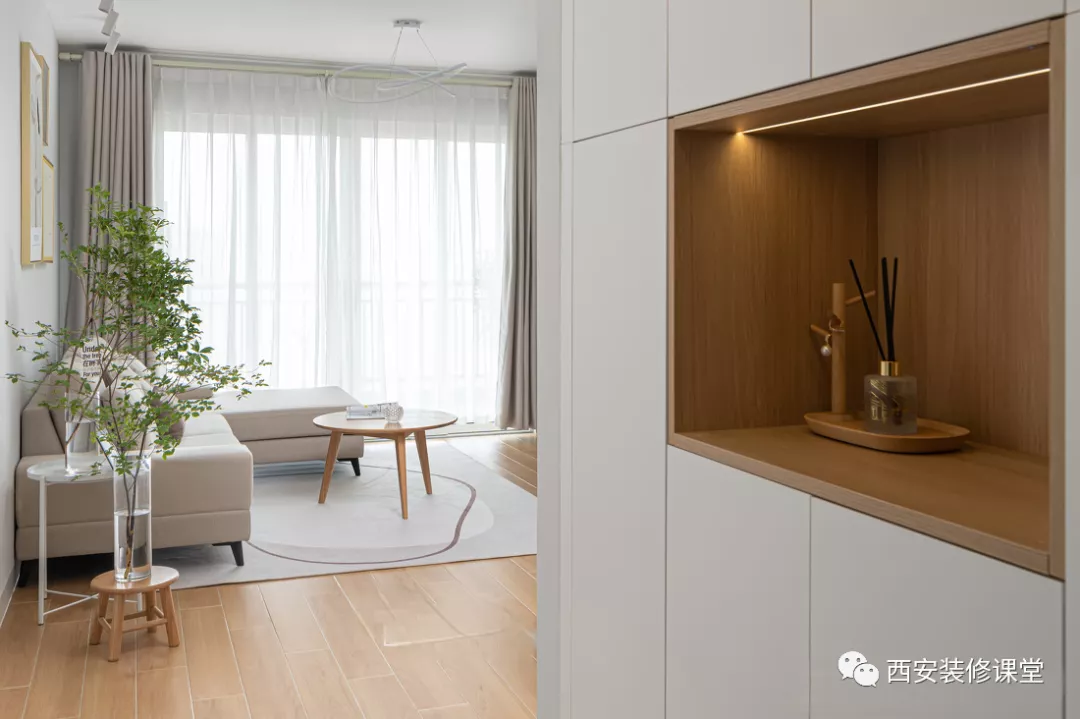 90㎡刚需不做多余造型，小夫妻打造温馨小家
