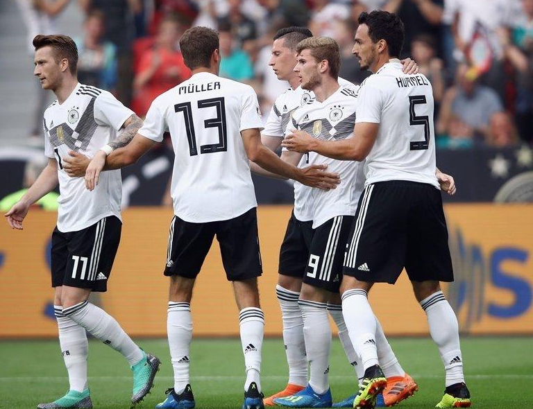 法国队|欧洲杯: 德国VS法国，德法大战德国赢少输多，巅峰法国剑指冠军