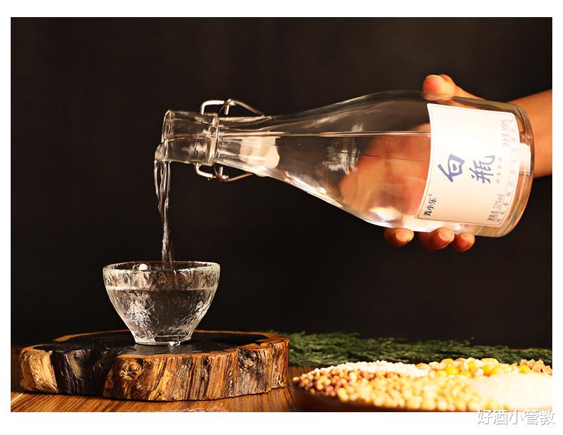 五粮液 茅台五粮液虽好但贵,其实这“类”尴尬白酒,价低纯粮口感也很不错!