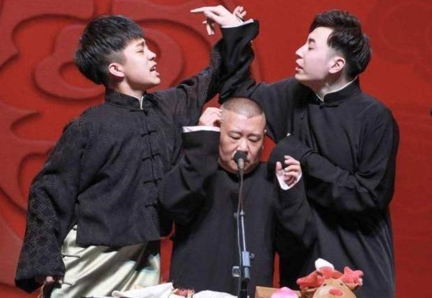 宋佳 本以为德云社只有郭麒麟减肥成功，当看到烧饼、杨九郎，大意了