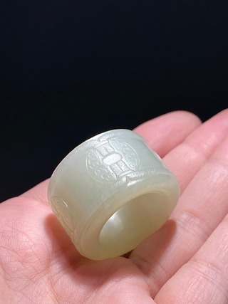 和田玉籽料|清 和田玉籽料 绳纹系璧 扳指