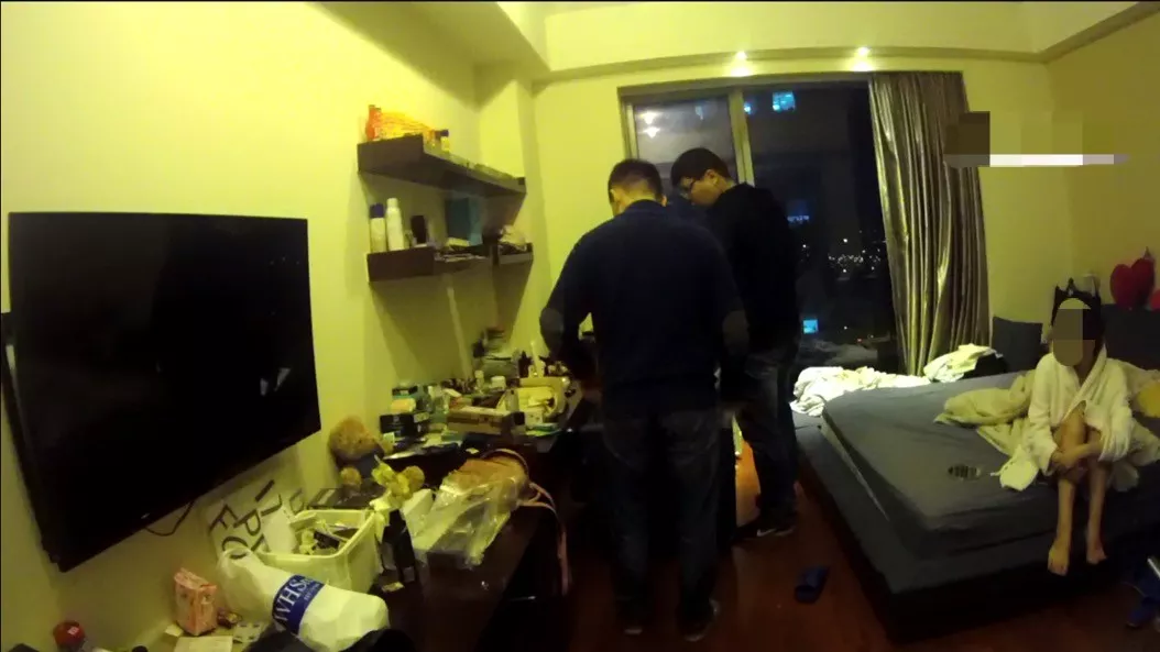 蜗牛研究僧|杭州网红女主播被抓！高颜值好身材的她选择寻求“青春刺激”！