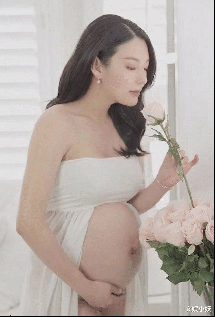 洪金宝|杨天真晒张雨绮孕肚照，辟谣代孕传闻，哪料想张雨绮孕照身材走红