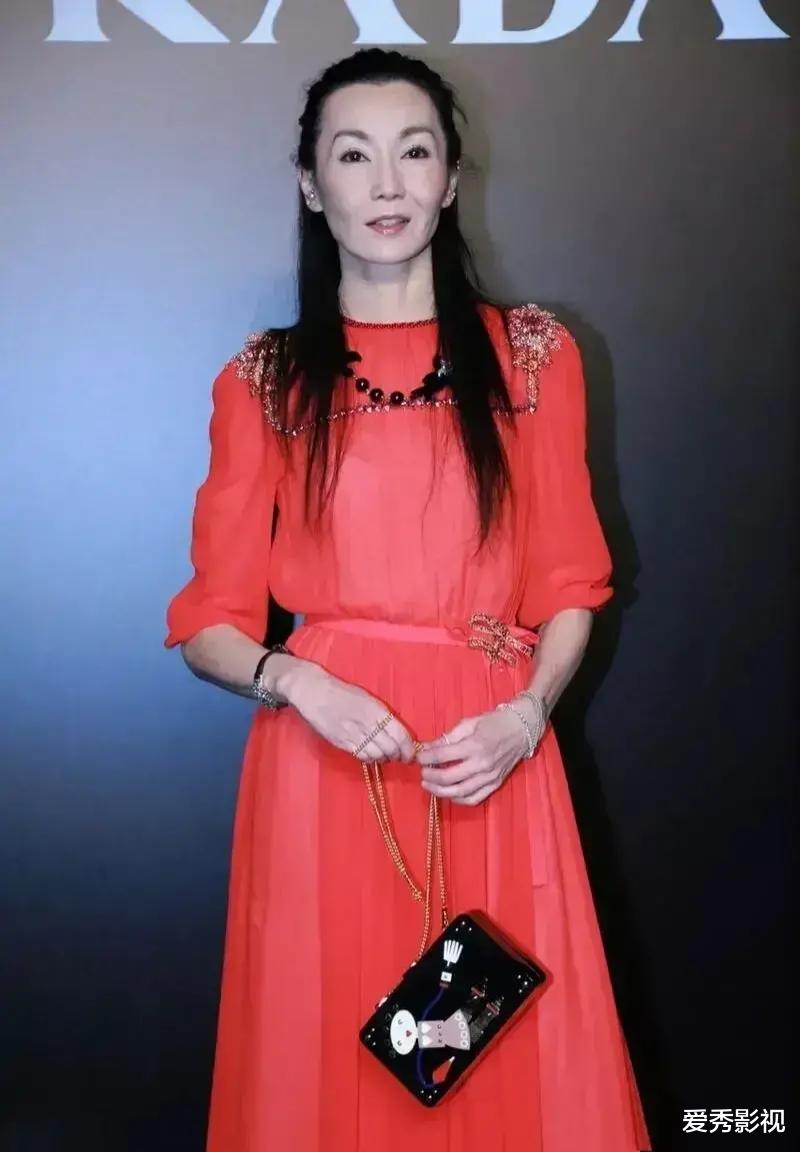 张曼玉|57岁张曼玉近照曝光，面容憔悴暴瘦成皮包骨，模样让人心疼