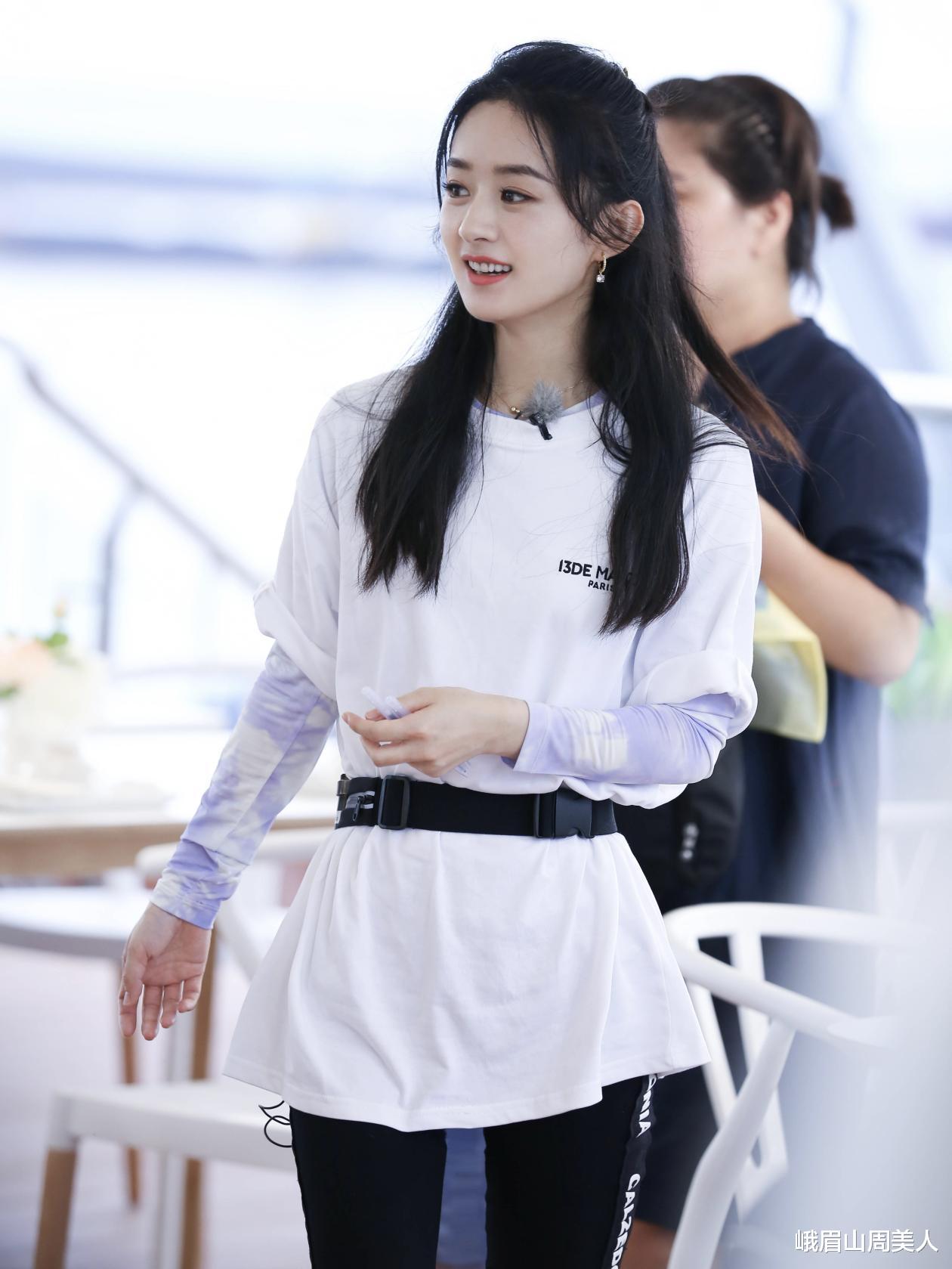 郑敏|?赵丽颖离婚后“放开”了！内衣外穿拍国风大片，又欲又飒好美