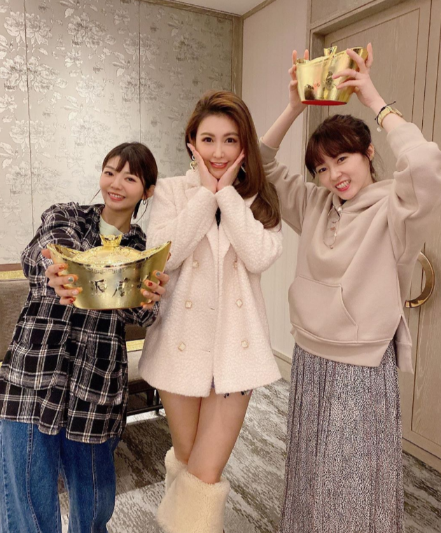 简恺乐|还记得周扬青锤的那位蝴蝶姐姐吗？她结婚了，男方身份很厉害