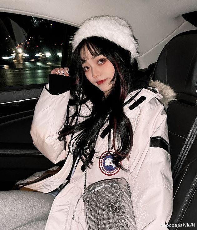 乔碧萝殿下|又一千万级网红翻车，其堪比乔碧萝，薛之谦与之合照被P成假人