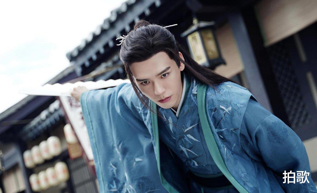 吴宣仪|如今红到发紫,曾经却是广告背景板的明星,你知道都有谁吗?