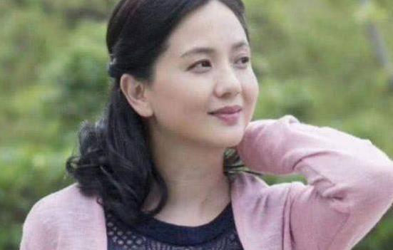 陶慧敏|曾是江南第1美人，为逝世丈夫守寡十年，如今女儿颜值更胜三分