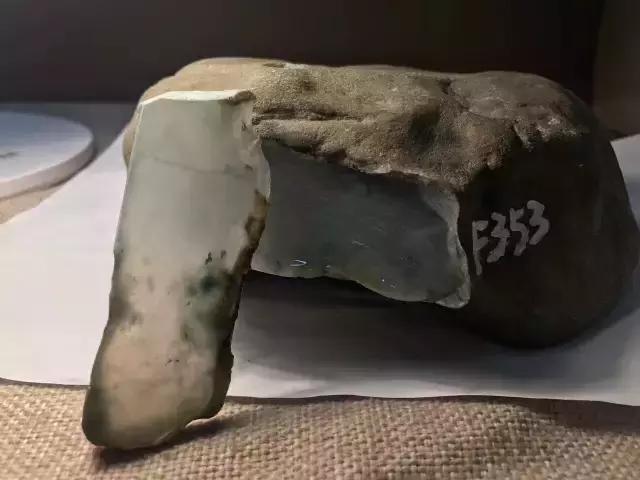 翡翠|万年翡翠，冰清玉洁，看一眼瞬间就醉！