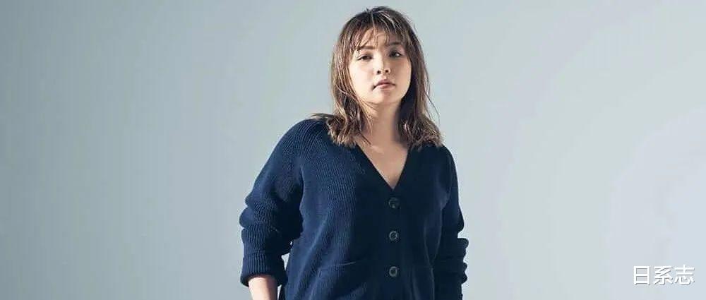 日系志|肚子肉肉的人,买夏装要选对“4个元素+1个版型”